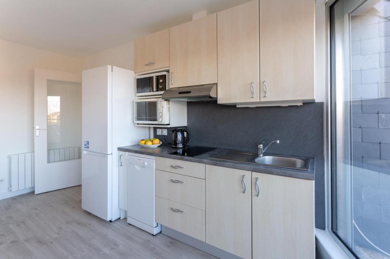 Apartamento Le Mancini - Parking Et Terrasse Mayenne Exterior foto
