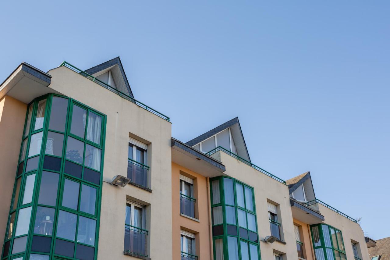 Apartamento Le Mancini - Parking Et Terrasse Mayenne Exterior foto